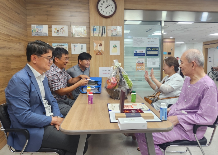 가평소방서 이연재 과장, 퇴임 맞아 포장 전수로 공로 기려