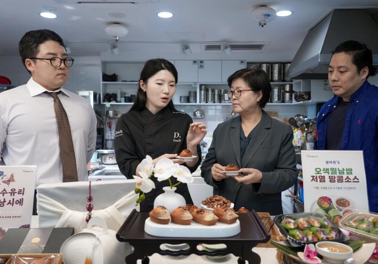 강북구, '골목상권 특화메뉴 개발 시식회' 개최