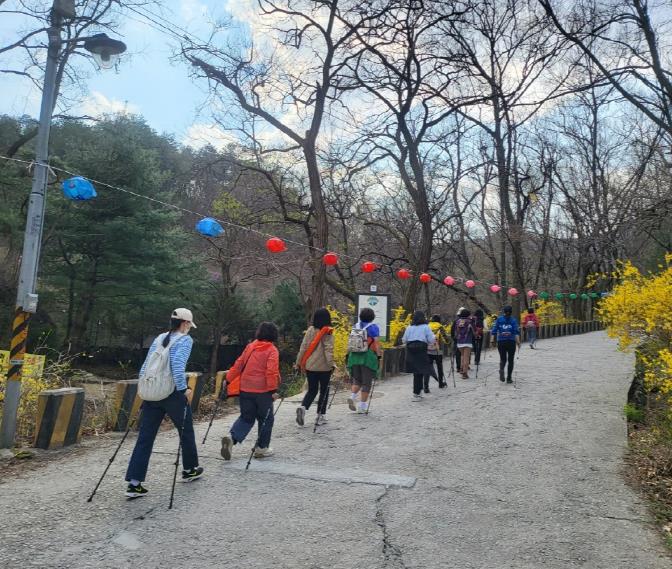 강북구, '근력짱짱 활력충전 노르딕워킹!' 참여자 모집
