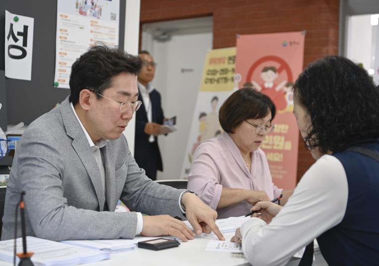 "현장에서 바로 듣고 바로 해결" 원주시 이동시장실 호평