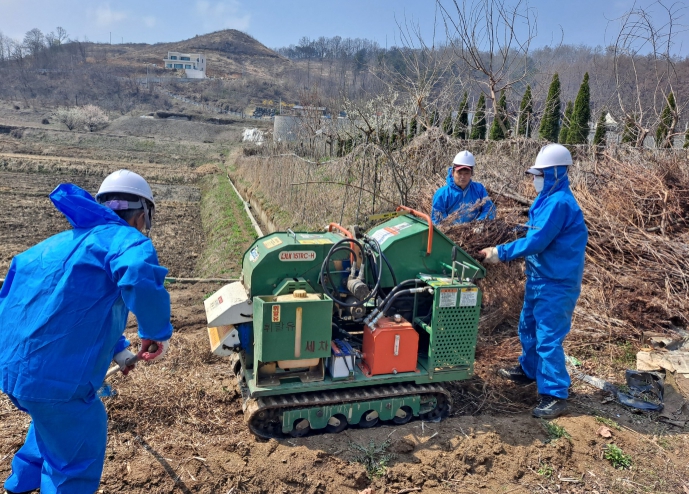 충주시, ‘찾아가는 영농부산물 파쇄지원단’ 운영