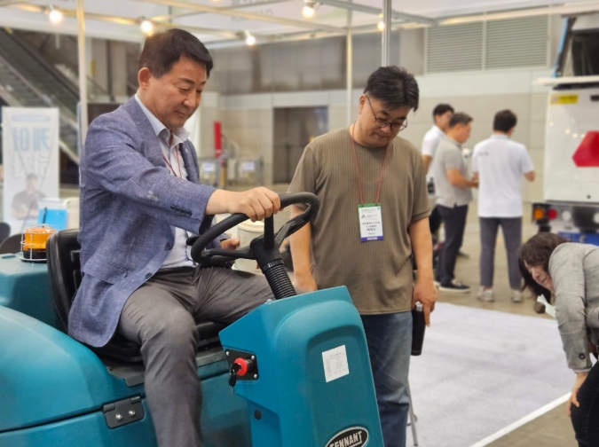 서철모 서구청장,‘RETECH 2025’통해 미래 자원순환 비전 모색