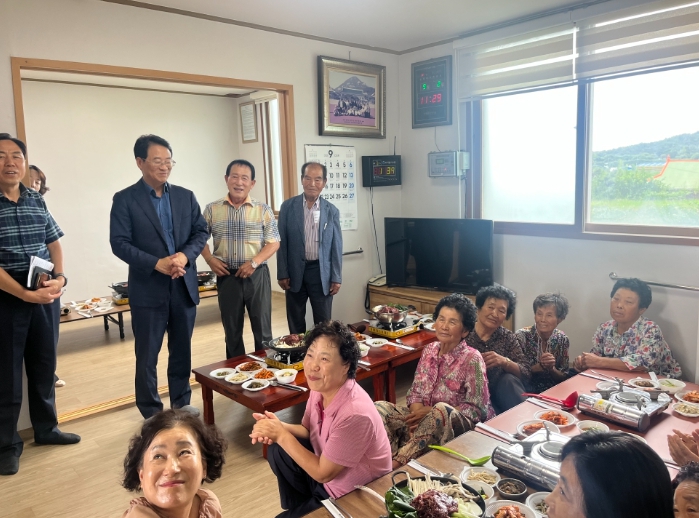 강진군, ‘경로당 현장 소통’으로 주민 목소리 경청  