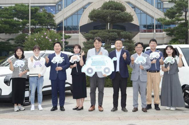 삼성전자 천안온양캠퍼스, 아산시 사회복지기관에 친환경 차량 2대 기부
