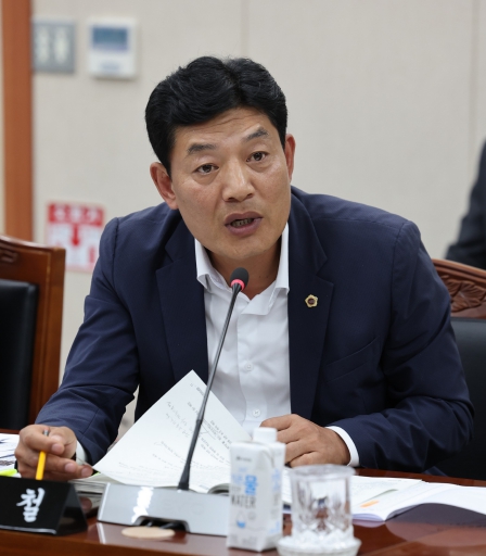 정철 전남도의원, 학생 독서인문교육 강화해야