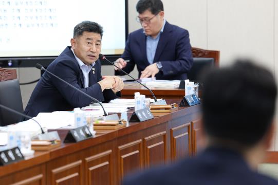 최정훈 전남도의원, 폭염시대 아이들을 위한 물놀이장 결합 제안