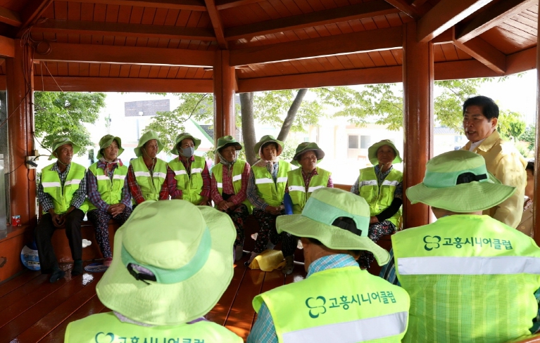 고흥군, 노인일자리 현장 방문 ‘어르신 안전이 최우선’