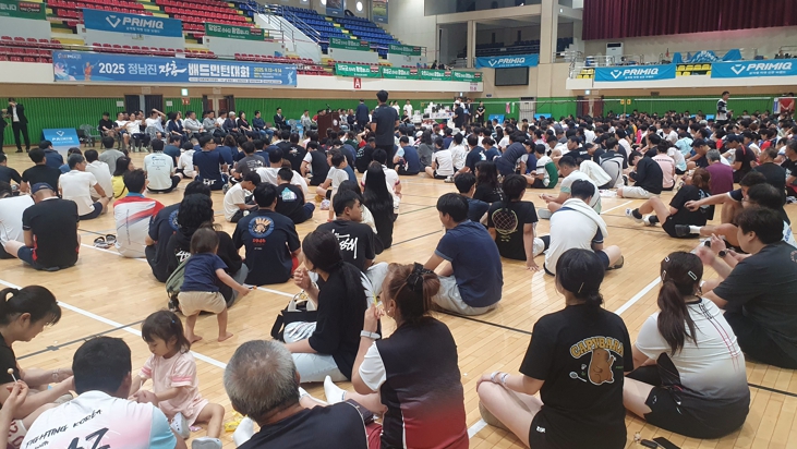 “화합과 경쟁의 장” 2025 정남진 장흥 배드민턴대회 성료