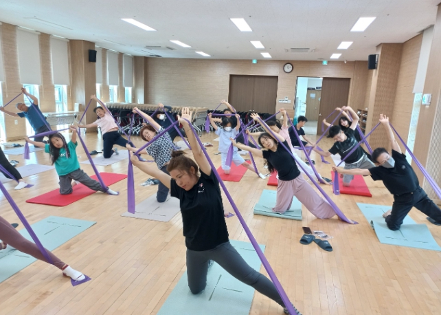 부여군 가족센터, ‘가족과 함께하는 힐링요가’로 가족 화합 도모