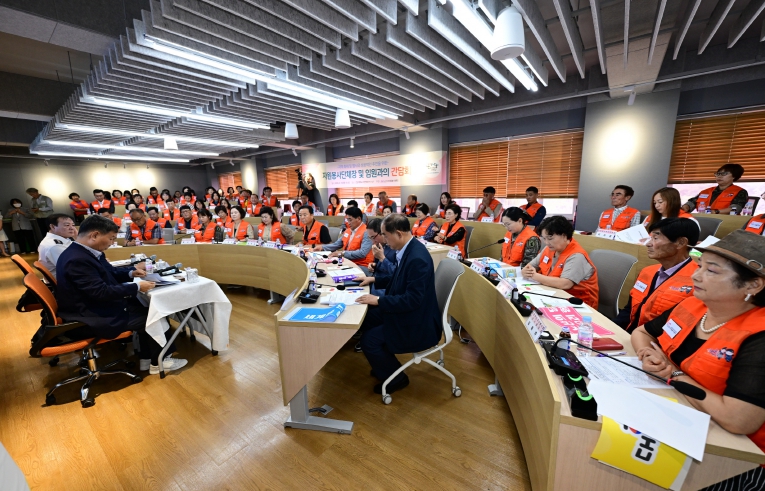 논산시, 자원봉사단체 간담회 개최… 강경젓갈축제·딸기엑스포 성공 결의
