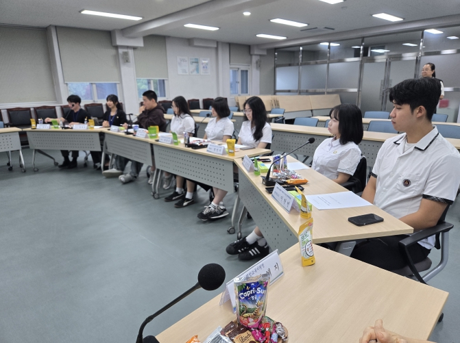 평창 청소년, 교육장에게 묻다! '교육장과 청소년이 함께 그리는 평창의 교육 미래' 간담회 개최