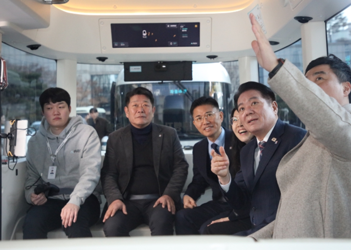 안양시, 운전석 없는 '레벨4 자율주행 셔틀' 달린다…시승 행사 진행