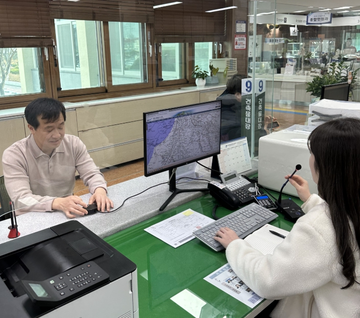 영천시 지적정보과, 통합순번대기시스템 도입 및 양방향 마이크 설치