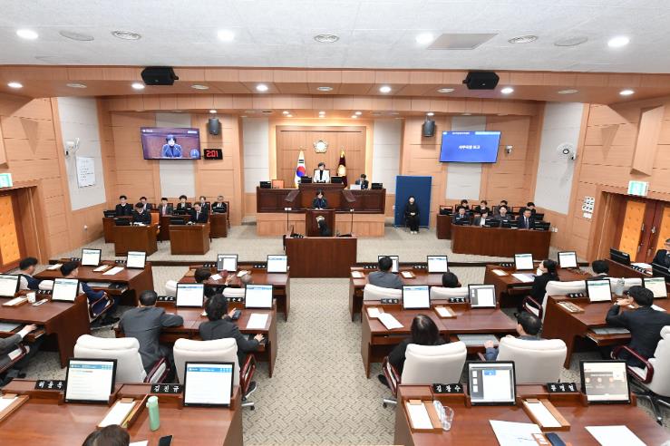 김해시의회 제277회 임시회 개회
