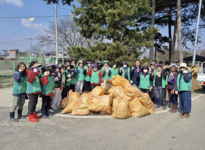 홍성군 홍동면, 봄맞이 환경정화 실시