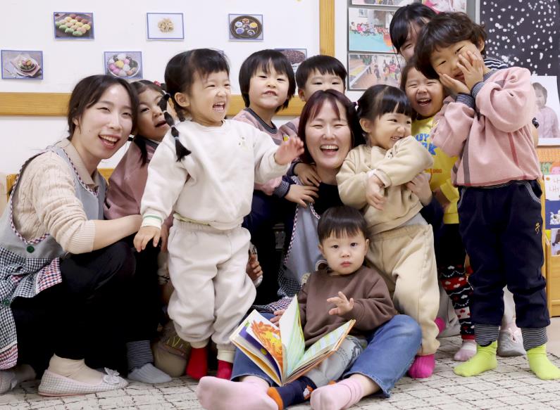 성동구, 2025년 합계출산율 서울 자치구 유일 '0.8명' 회복... 2년 연속 1위!