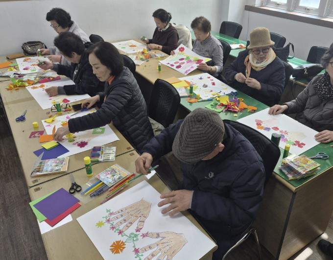 광주시 초월읍, 어르신 미술 치유 프로그램 '초월은 청춘 노리터' 확대 운영