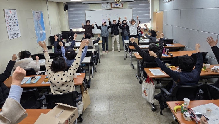 합격 선배들이 돌아왔다… 충주열린학교 후배 위한 특별한 응원
