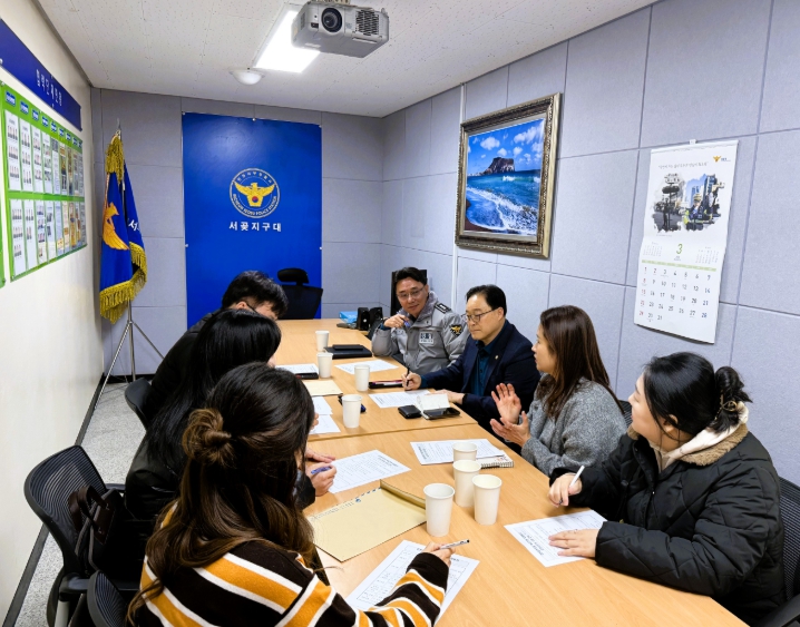 “아이들 등하굣길, 담배 연기 없는 청정구역으로” 김춘수 서구의원, 간재울초 금연환경 조성 현장 간담회 개최