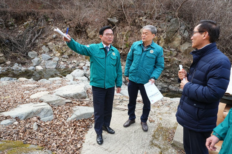 김석필 천안시장 권한대행, 하천·계곡 불법시설 정비 점검