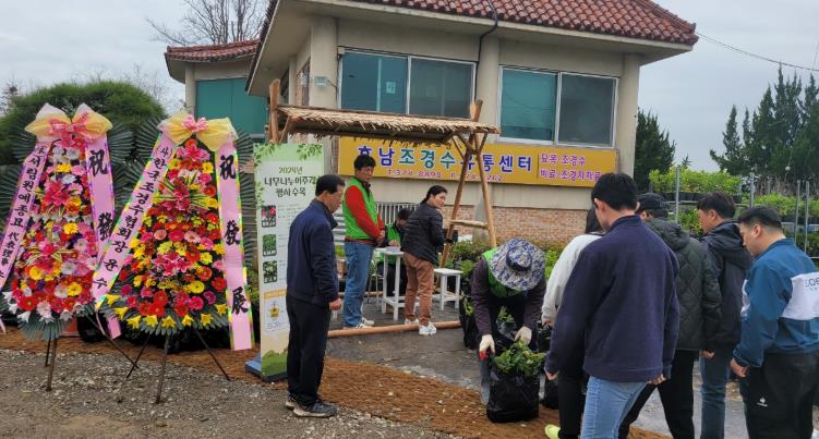 광주광역시 “시민 2000명께 나무 나눠드립니다”
