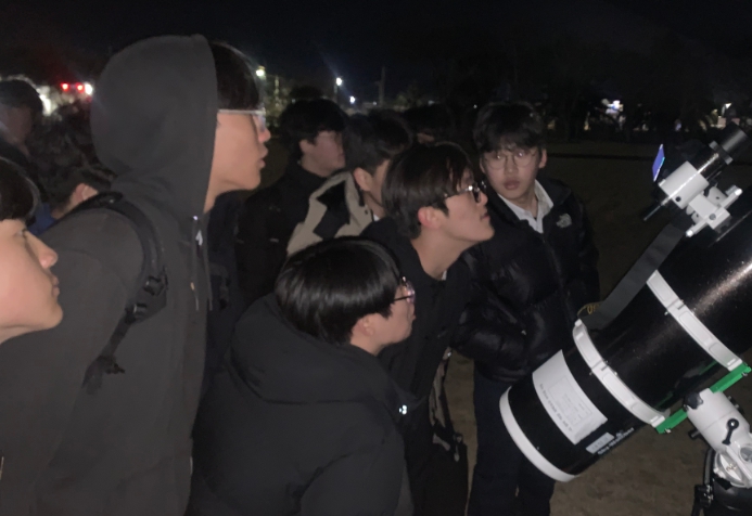 제주도교육청 대정고, ‘별 볼 일 있는 봄밤’ 천체관측회 운영