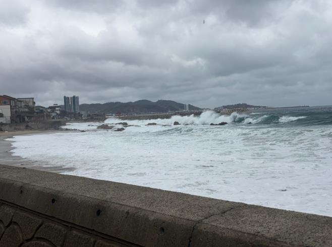 울진해경, 위험예보제 '주의보' 발령, 너울성 파도 주의