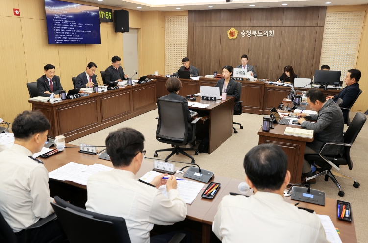 충청북도의회 건설환경소방위, 긴급·필수 사업 중심 추경 편성해야