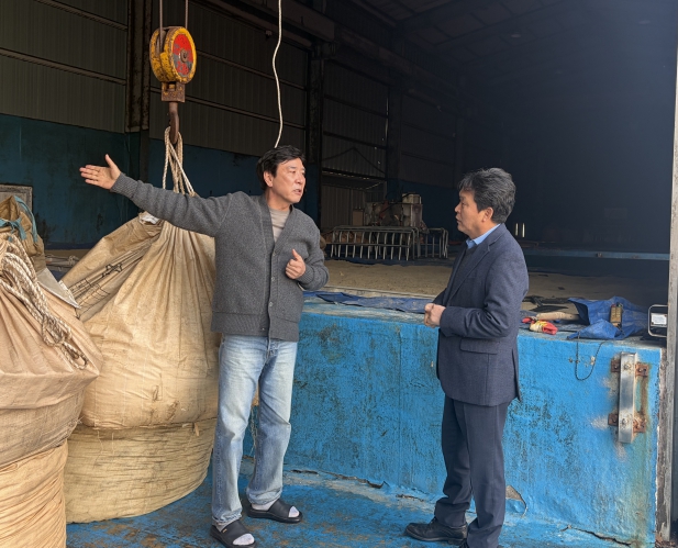 신병대 청주부시장, 오송 한솔식품 방문… 기업 애로 청취