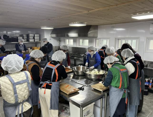 예산군자원봉사센터, '사랑의 밥차' 본격 운영