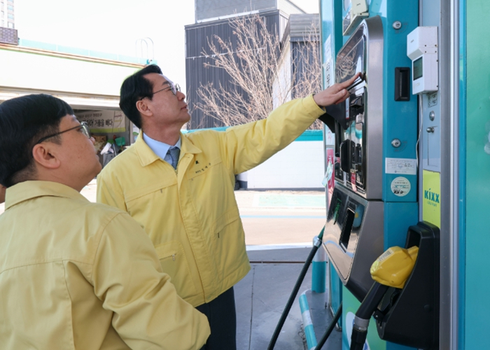 정명근 화성특례시장, 13일 주유소 기름값 불시 현장점검 지휘…기름값 얌체 꼼수인상에 무관용 엄단 선포