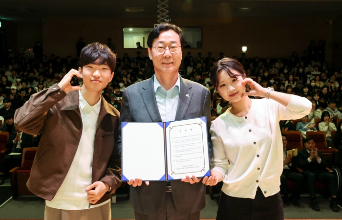 화성특례시, 장학관 입사식 개최... 청년들의 꿈 향한 첫걸음 응원