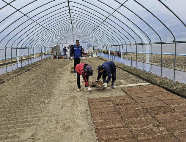 양평군, 올해 첫 못자리 설치… 2026년 풍년 기원하며 본격 영농 시작