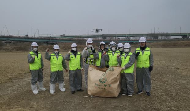 고양시, 장항습지서 겨울철새 먹이 65,000kg 공급
