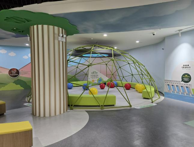 꿀잼으로 한 걸음 더 나아가는 '청주랜드 어린이회관'