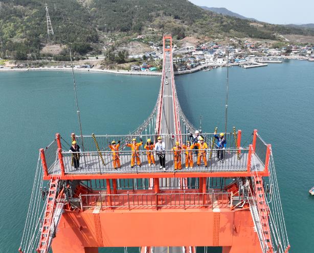 남해대교에서 만나는 특별한 봄날! ‘1973, 남해대교 체험’ 참가자 모집