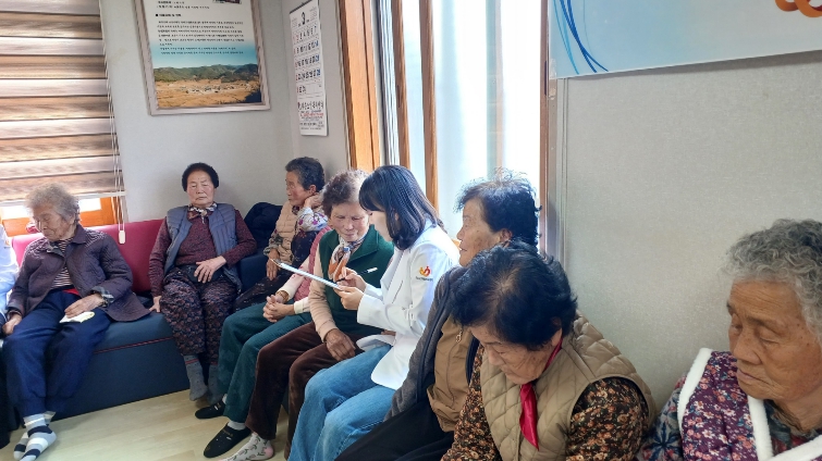 치매도 마을이 함께 돌본다! 청도군, 2026년 치매보듬마을사업 설명회 및 치매인식도 조사 실시