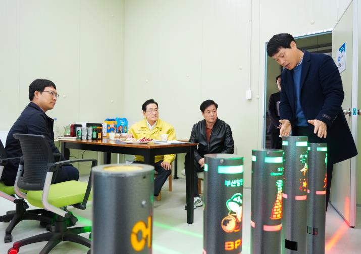 영천시, ‘금호이웃사촌마을’ 청년 기업 방문
