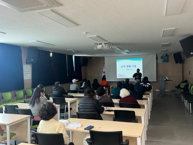 장수군, 번암면 농업인 대상 상추 재배기술 교육 추진
