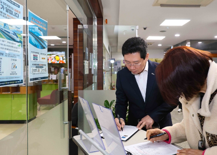 이상일 용인특례시장, 경기남부광역철도 신설 등 철도망 구축 위한 서명운동 동참 
