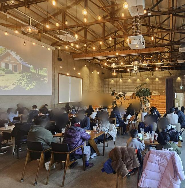 홍성 잇슈창고, 재오픈 한 달 만에 '지역 핫플' 등극