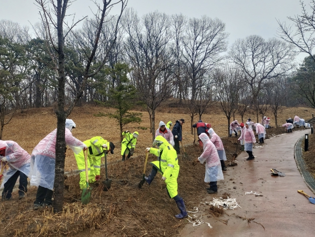 군포시, 제81회 식목일 앞두고 나무심기 행사 개최