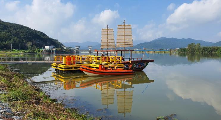 의성군, 청년통신사선 ‘율정호’ 운항 개시