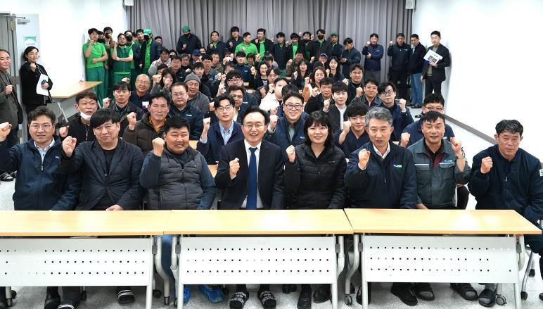 나주시, 축산물공판장 방역 상황 점검 및 종사자 격려

