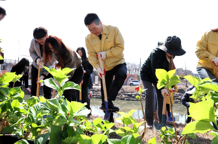 부안군, 제81회 식목일 기념행사 개최