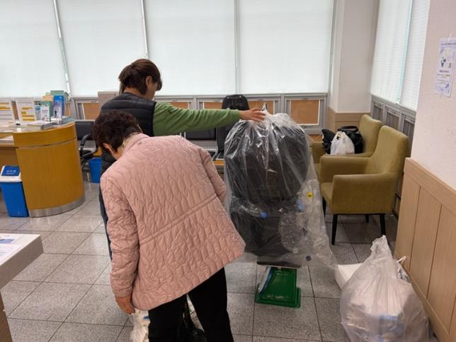 거제시, '재활용품 두배두배 데이' 행사 성료