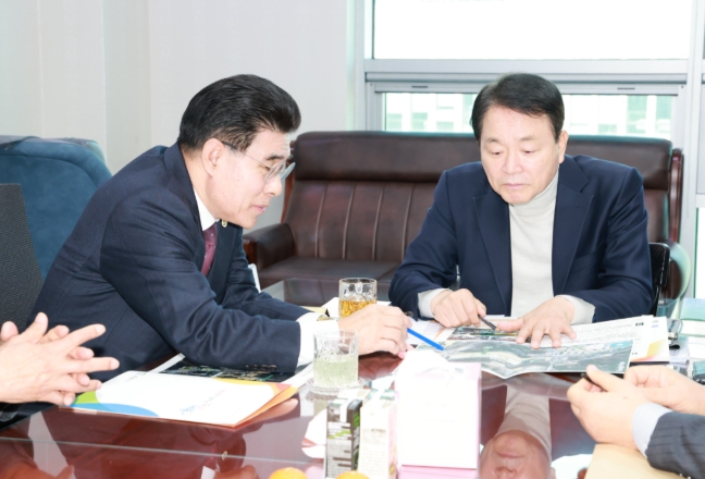 이응우 계룡시장, 국회방문...민선8기 지역 현안 해결 총력