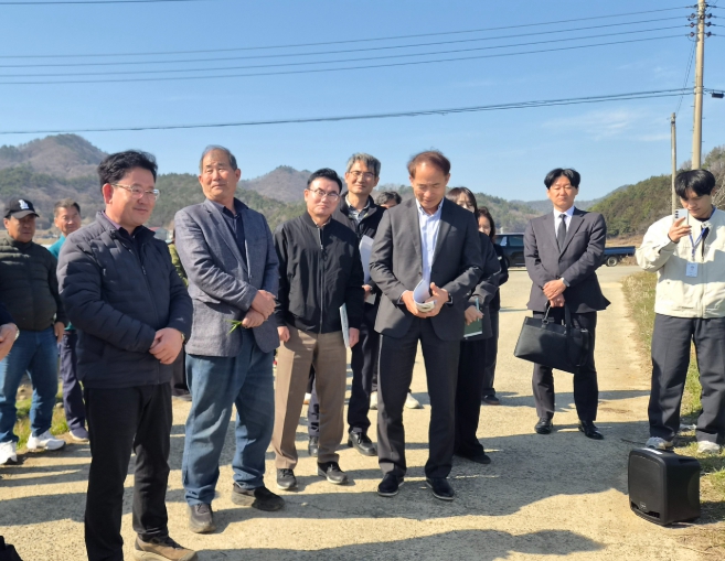 이승돈 농촌진흥청장, 함평군 맥류재배 단지 방문