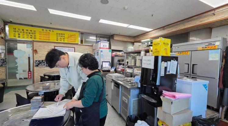 부여군, 다중이용업소 및 전통시장 내 식품위생업소 점검 실시