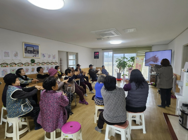 "군민의 건강이 산청의 힘입니다" 산청군, 맞춤형 보건정책 강화
